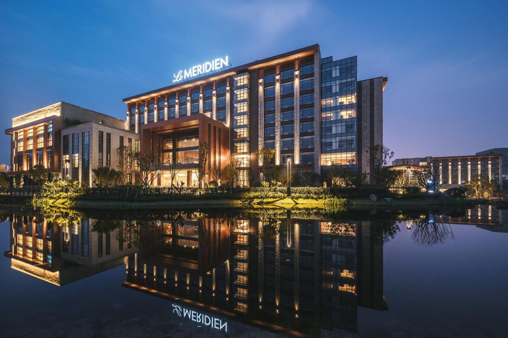 Le Meridien Emei Mountain Resort Emeishan Exterior photo